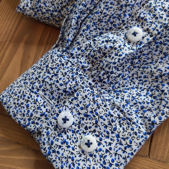 Men's Blue Floral Casual Button Down Shirt - Picture 7 of 9